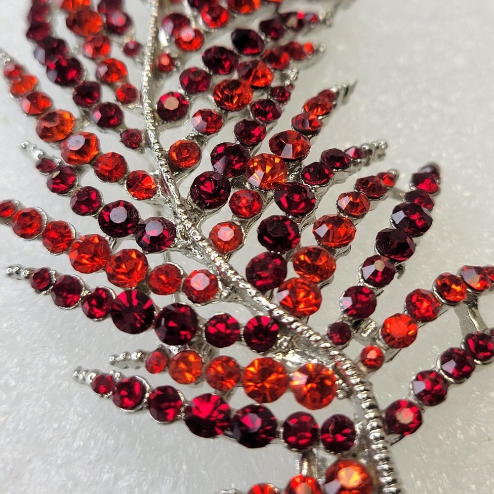 Red Rhinestone Leaf Brooch - Picture 2 of 13